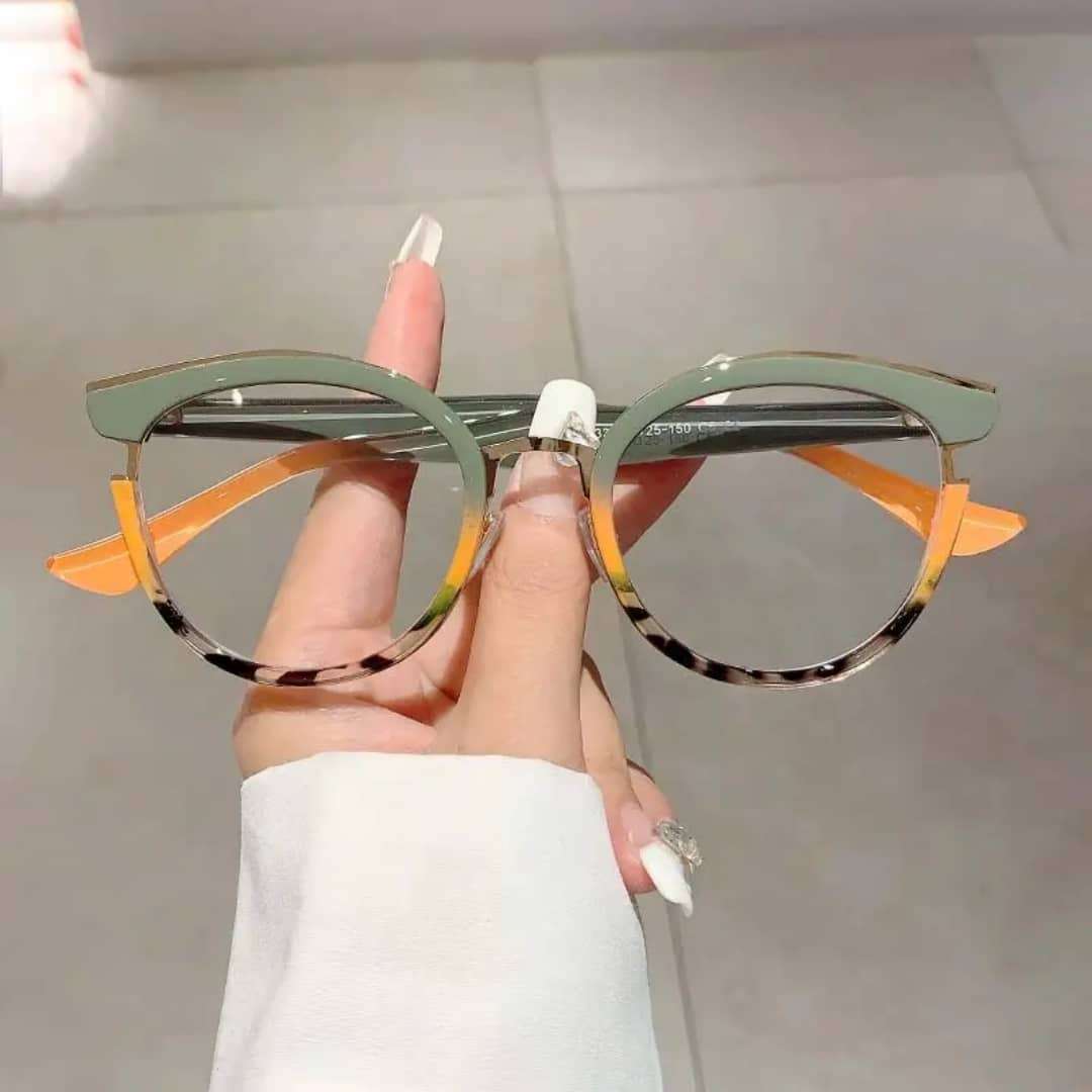 Beauty Demi green