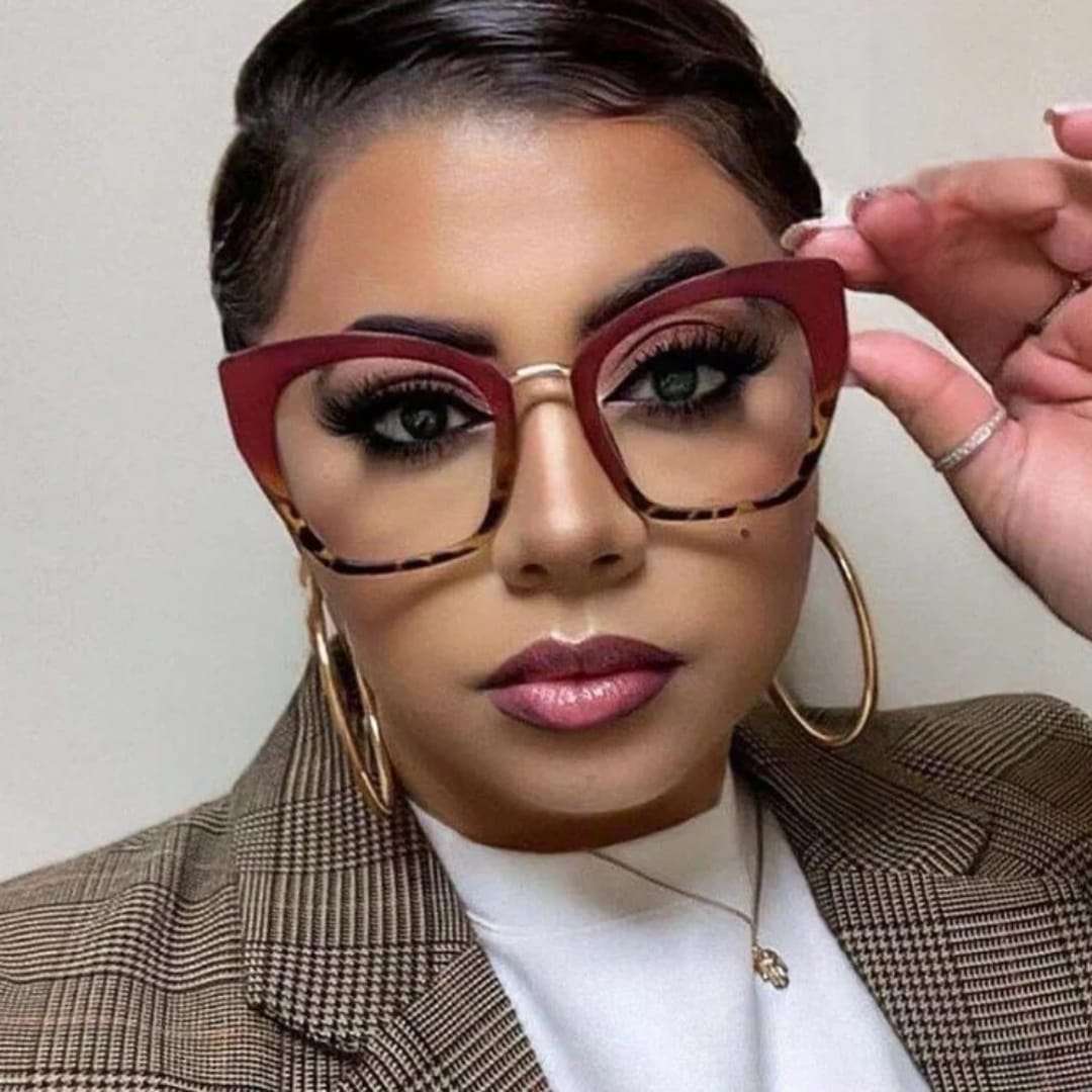 Chloe Red