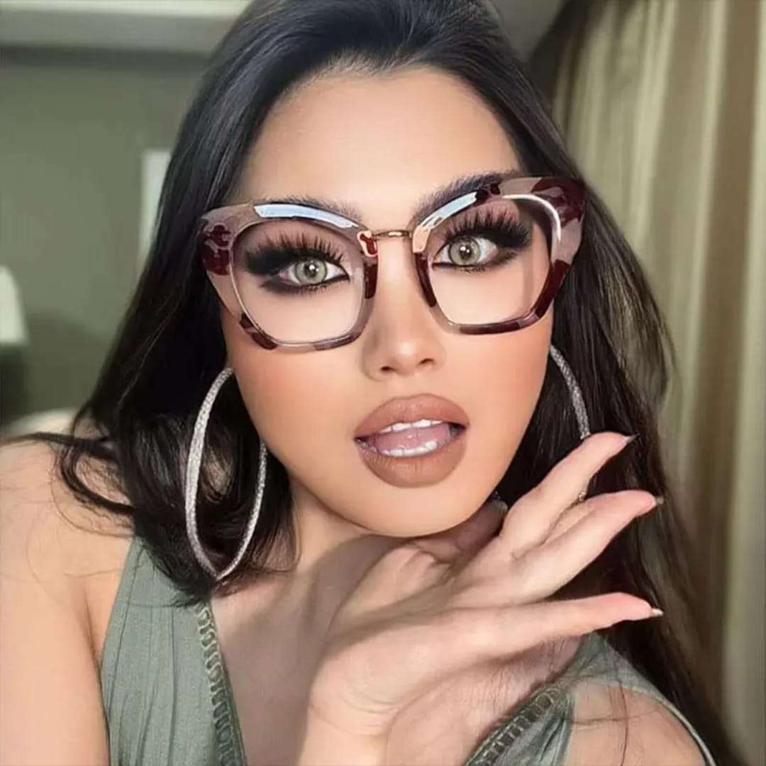 Chloe Demi